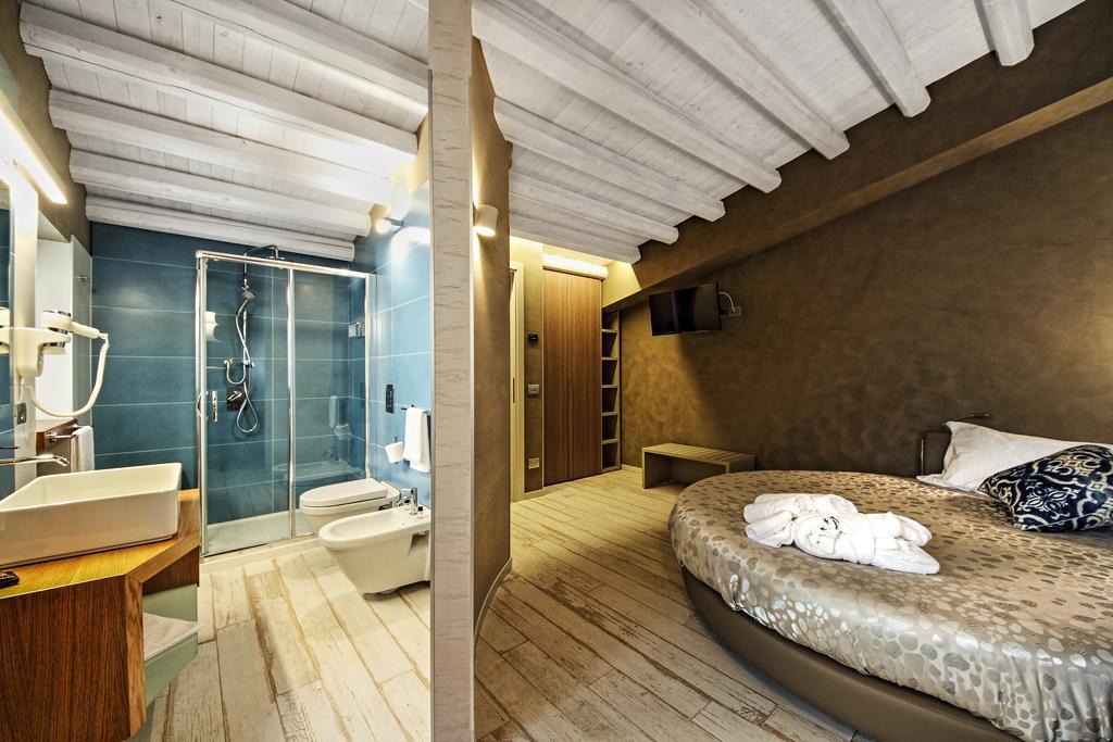 Notti O' Tunn Luxury Rooms In Centro Geraci Siculo エクステリア 写真
