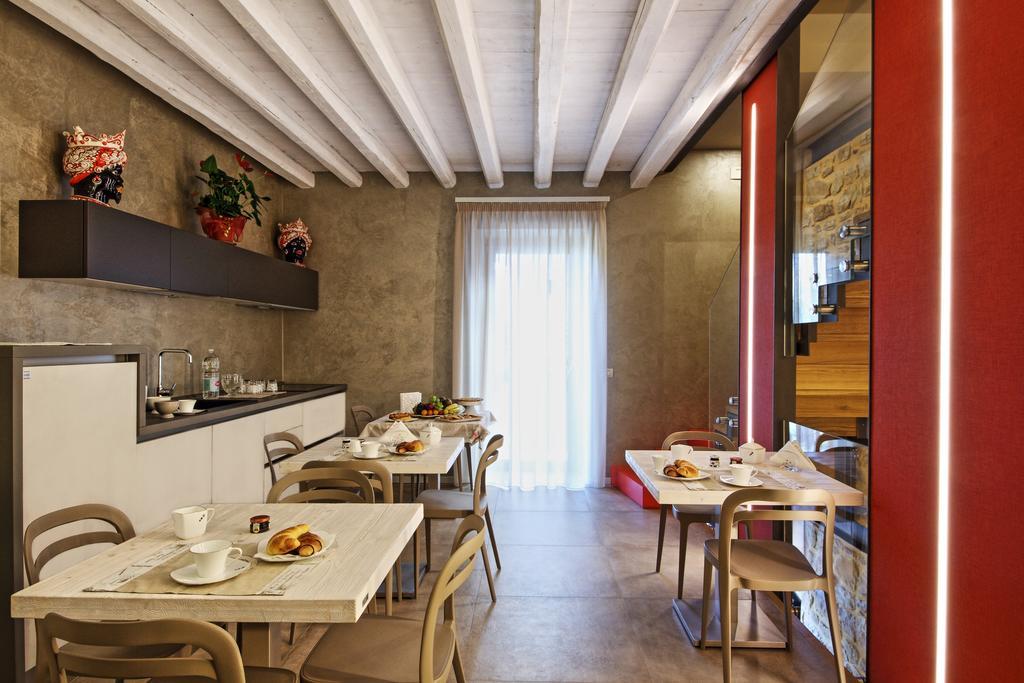 Notti O' Tunn Luxury Rooms In Centro Geraci Siculo エクステリア 写真
