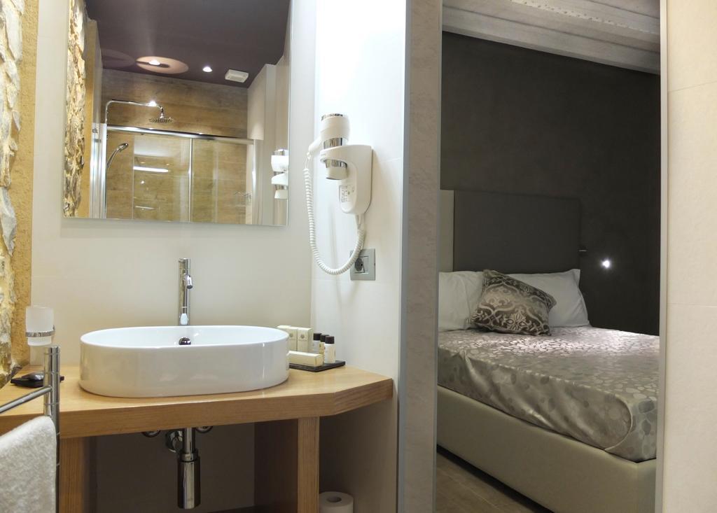 Notti O' Tunn Luxury Rooms In Centro Geraci Siculo エクステリア 写真