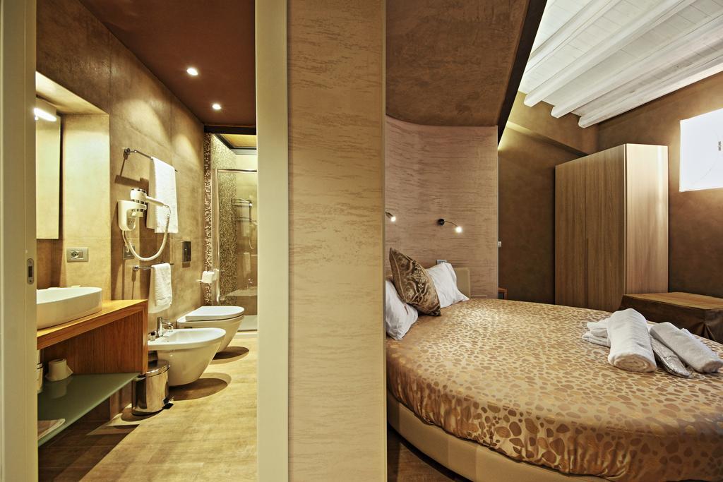 Notti O' Tunn Luxury Rooms In Centro Geraci Siculo エクステリア 写真