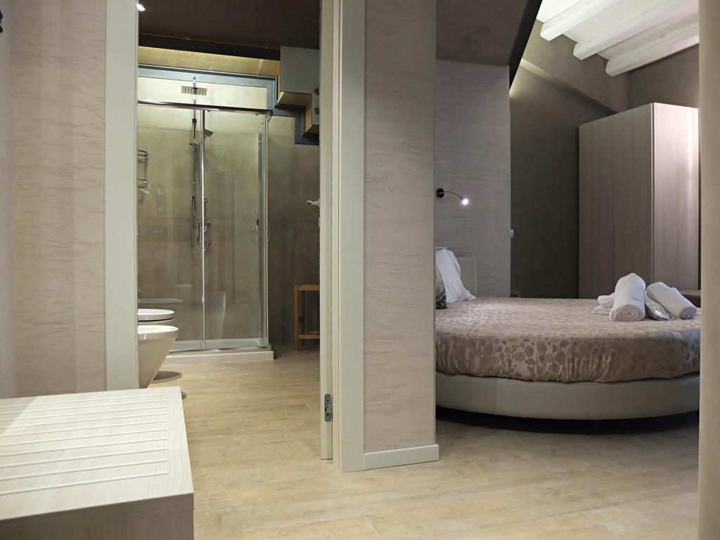 Notti O' Tunn Luxury Rooms In Centro Geraci Siculo エクステリア 写真